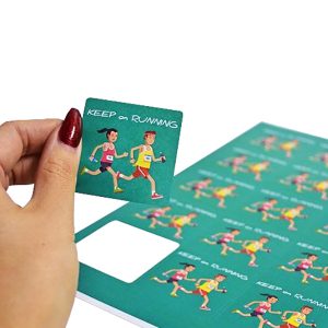 Stickers clásico 8 cm x 8 cm - Pack 100 unidades.