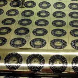 Stickers premium en adhesivo dorado x metro cuadrado.